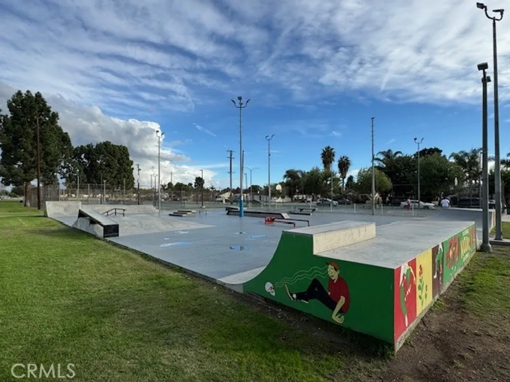 Additional image 24 of 2941 Baltic Ave, Long Beach, CA 90810