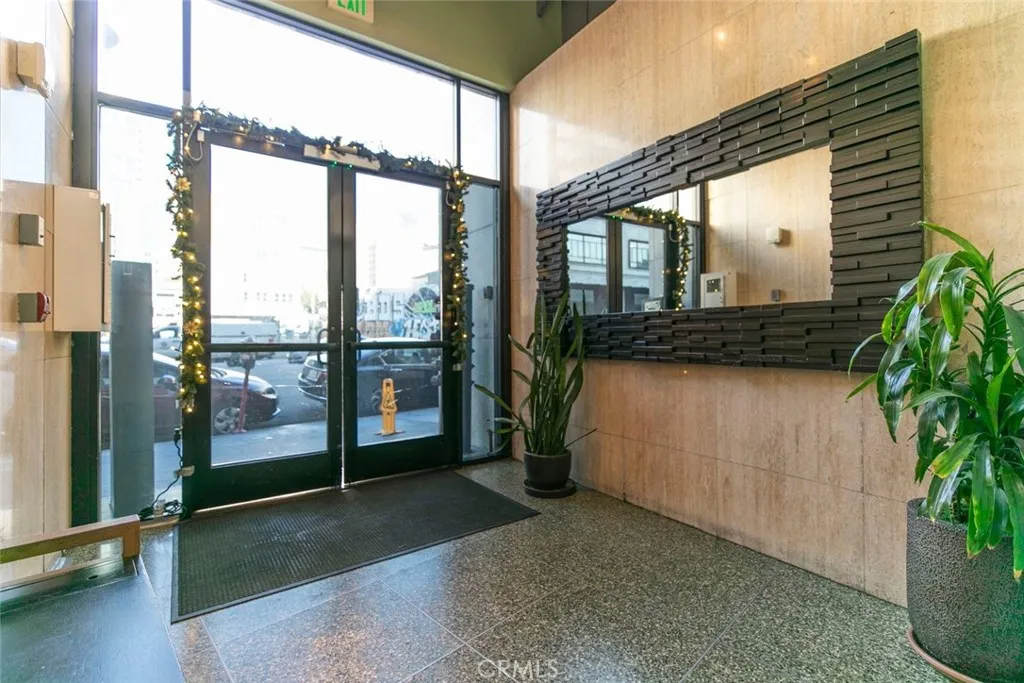 Additional image 3 of 746 S Los Angeles St Unit 1009, Los Angeles, CA 90014
