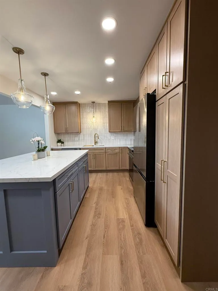 Additional image 37 of 10296 Baroness Avenue, San Diego, CA 92126