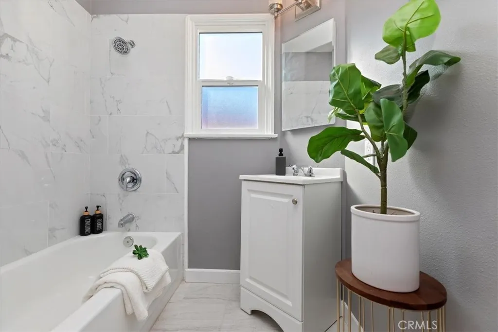 Additional image 72 of 1905 W 115th St, Los Angeles, CA 90047