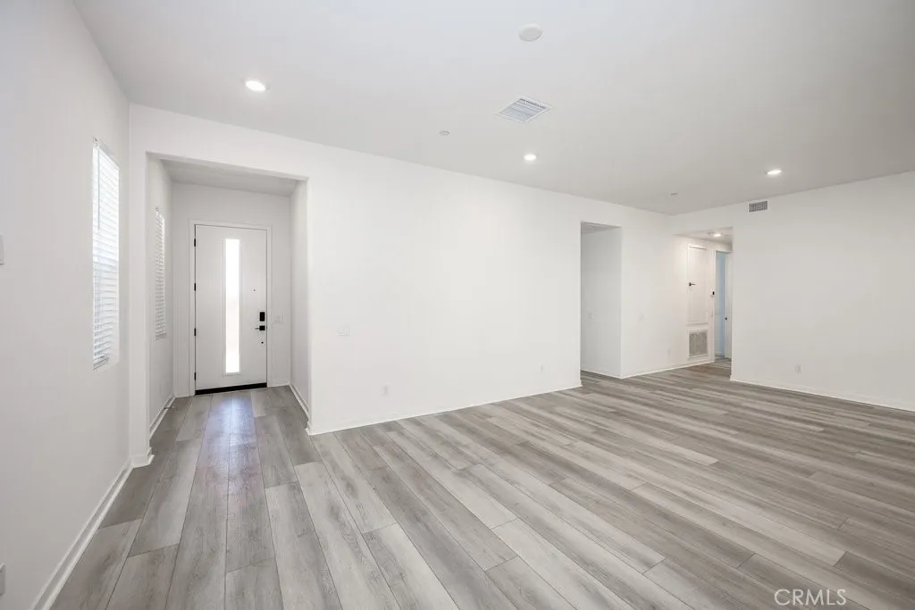 Additional image 8 of 26915 Goldfinch Lane, Valencia, CA 91381