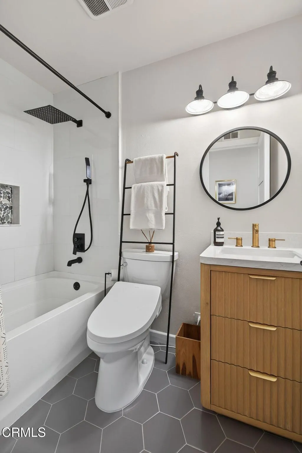 Additional image 87 of 1450 Crest Court, Oxnard, CA 93035