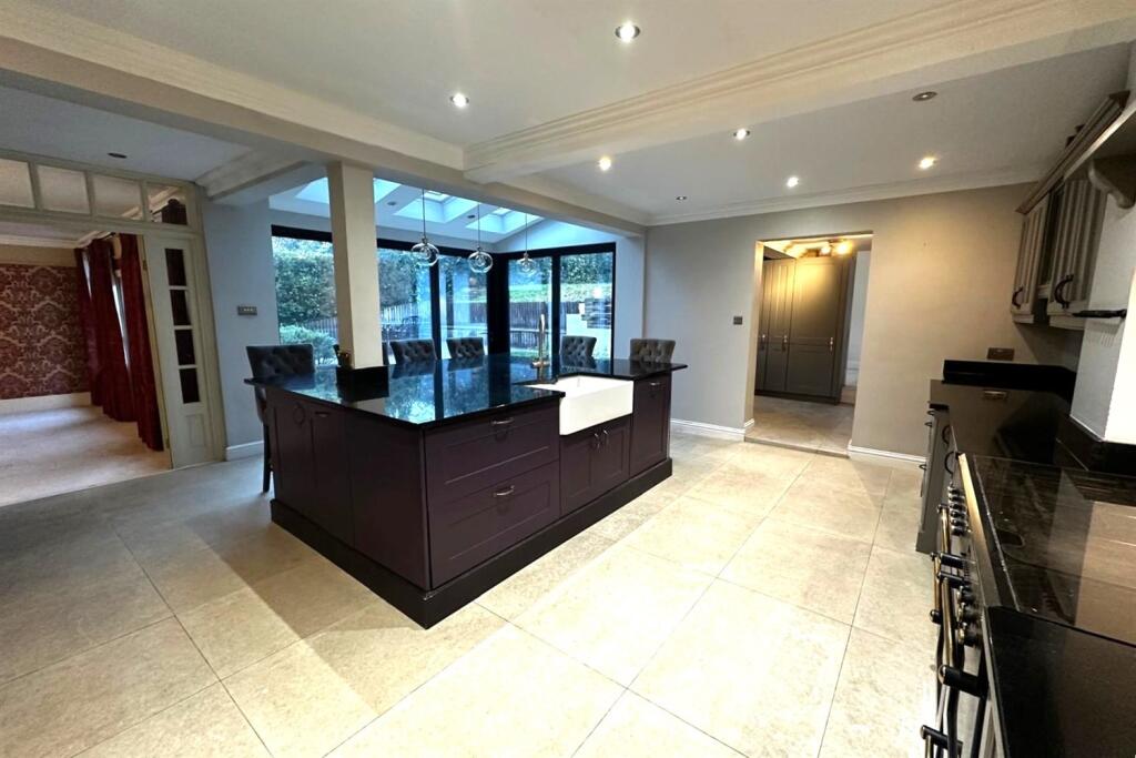 Additional image 6 of New Road, AL6