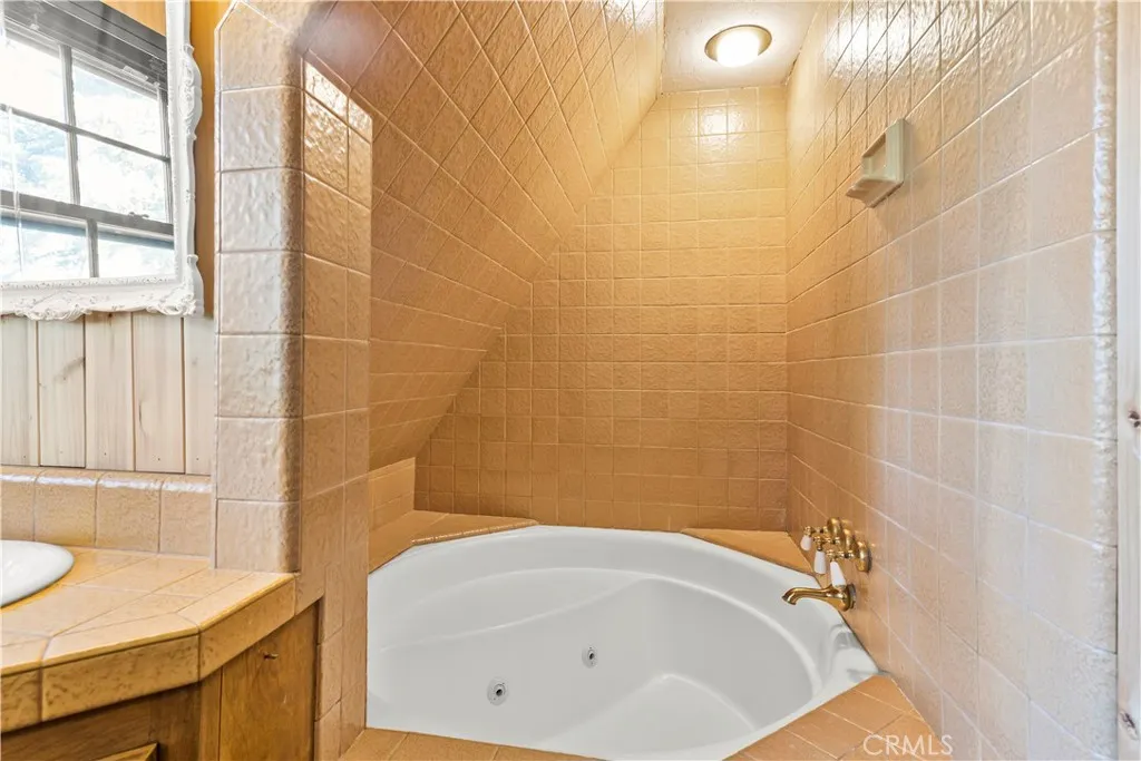 Additional image 130 of 26638 Lake Forest Dr, Twin Peaks, CA 92391