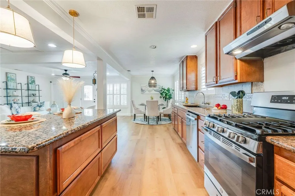 Additional image 40 of 11321 212th St, Lakewood, CA 90715