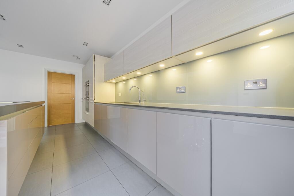 Additional image 21 of Bowers Way Harpenden AL5