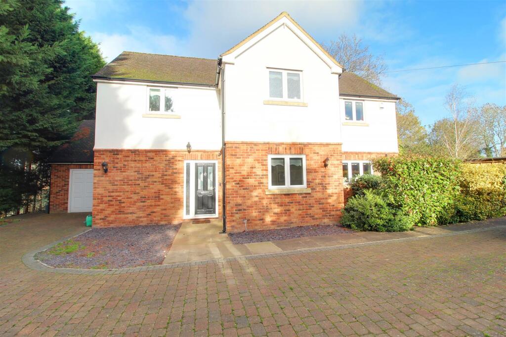 Additional image 16 of Peplins Way, Brookmans Park