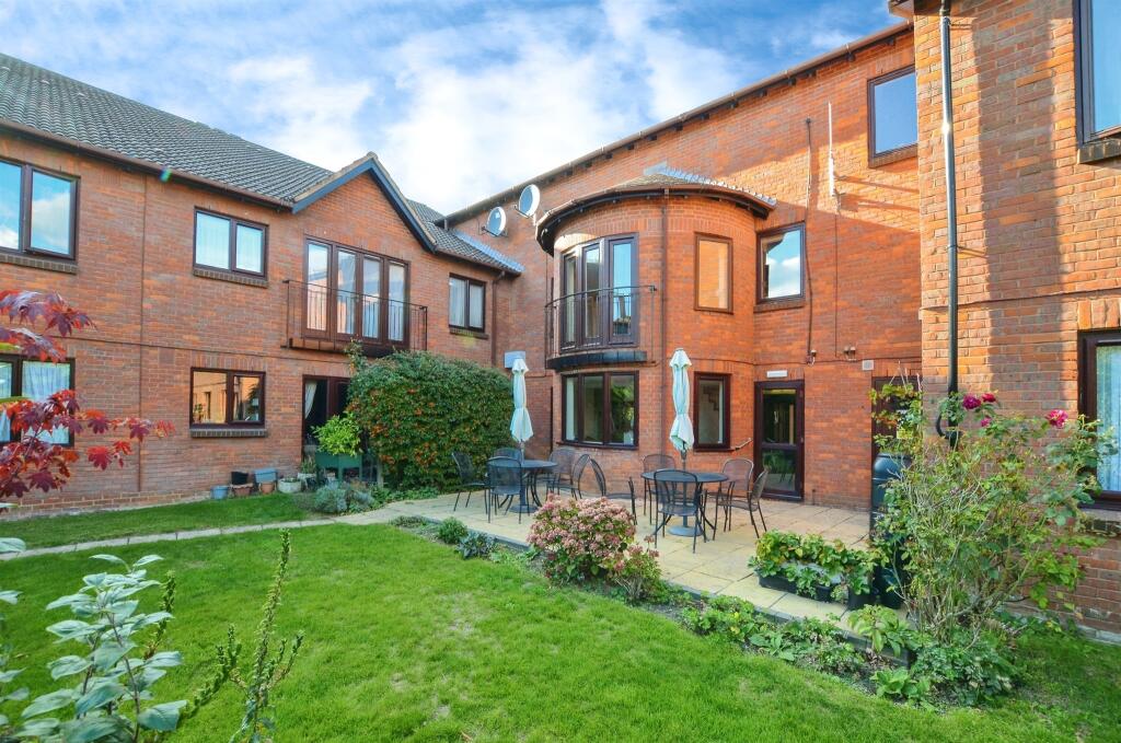 Additional image 12 of Batchwood View, St. Albans