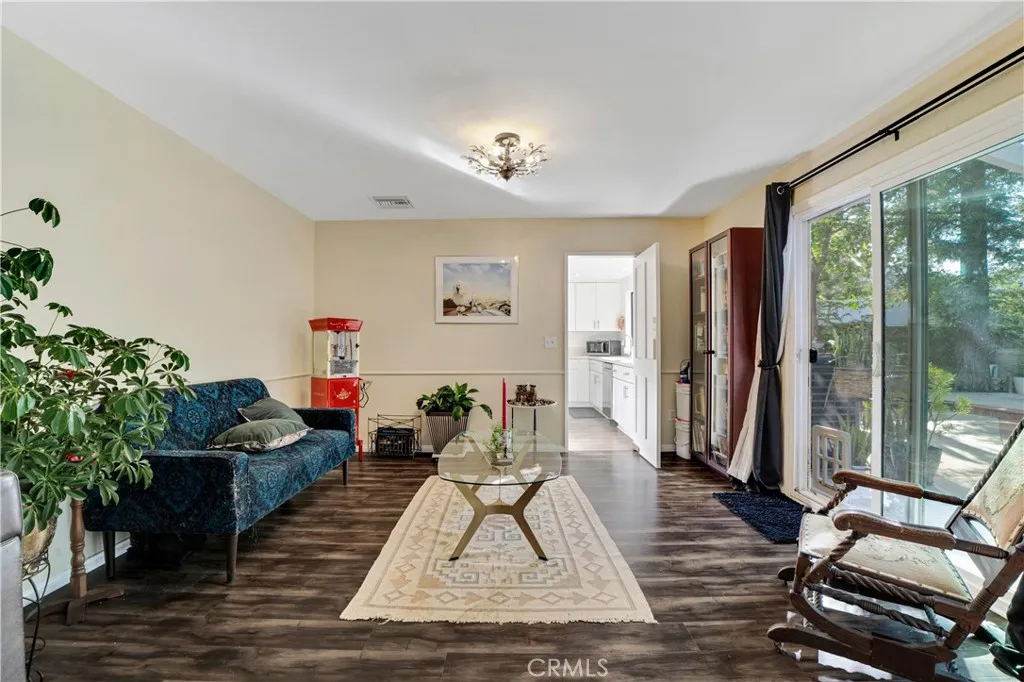 Additional image 10 of 6221 Mammoth Avenue, Valley Glen, CA 91401