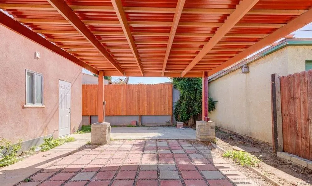 Additional image 35 of 542 W 105th Street, Los Angeles, CA 90044
