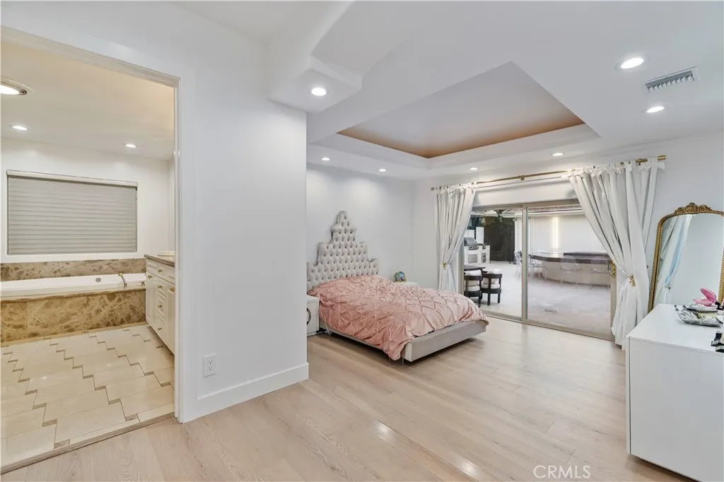 Additional image 30 of 4651 Ellenita Ave., Tarzana, CA 91356