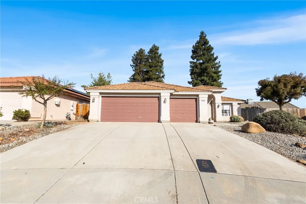 Additional image 2 of 900 Michelle Court, Chowchilla, CA 93610