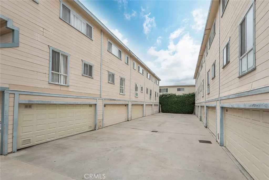 Additional image 22 of 9901 Independence Avenue Unit D, Chatsworth, CA 91311