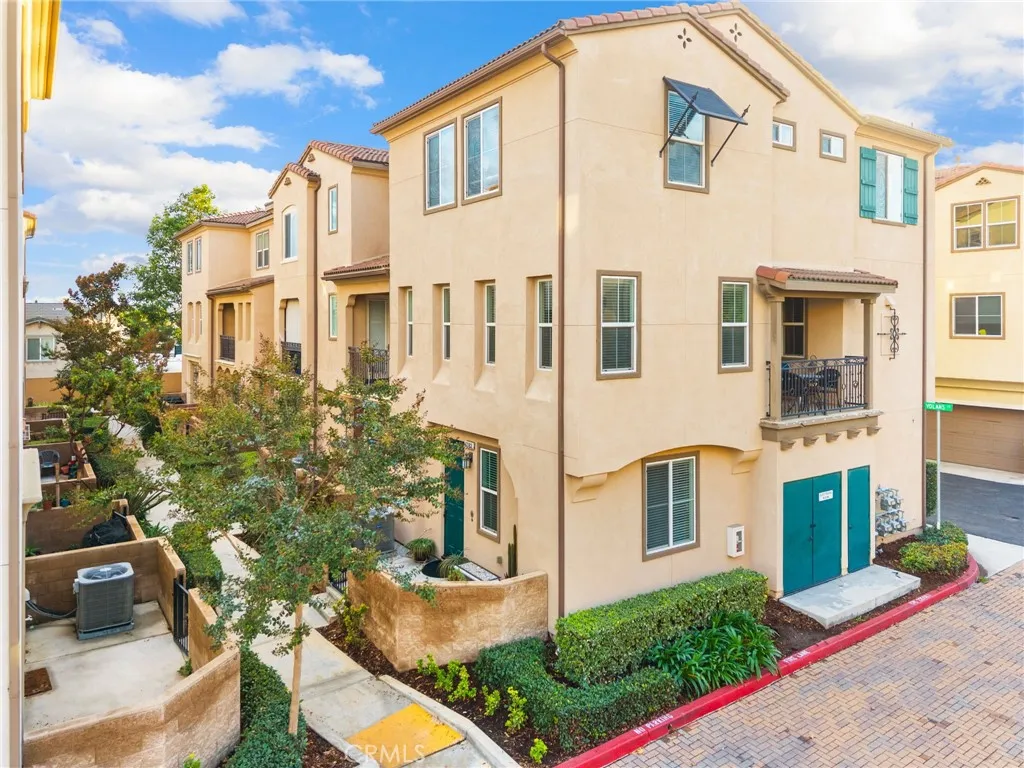 Additional image 2 of 6383 Volans Court, Eastvale, CA 91752