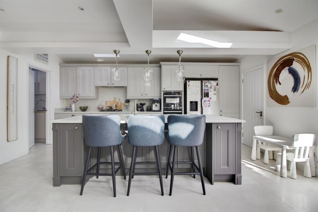 Additional image 19 of Selwyn Drive, Hatfield