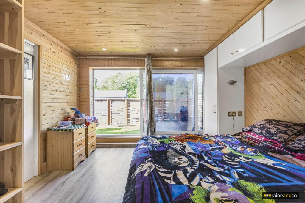 Additional image 39 of Aldykes, Hatfield