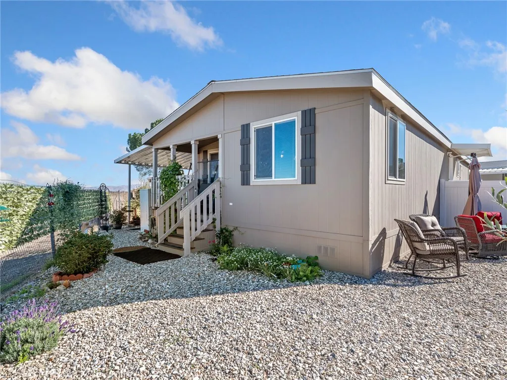 Additional image 3 of 13393 Mariposa Rd, #211, Victorville, CA 92395