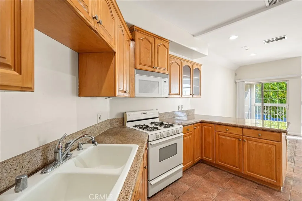 Additional image 27 of 1201 Viola Unit 104, Glendale, CA 91202