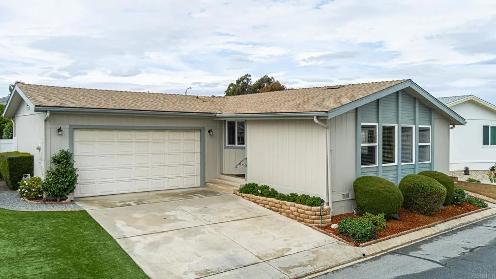 Additional image 45 of 632 Via Bogota, Vista, CA 92081