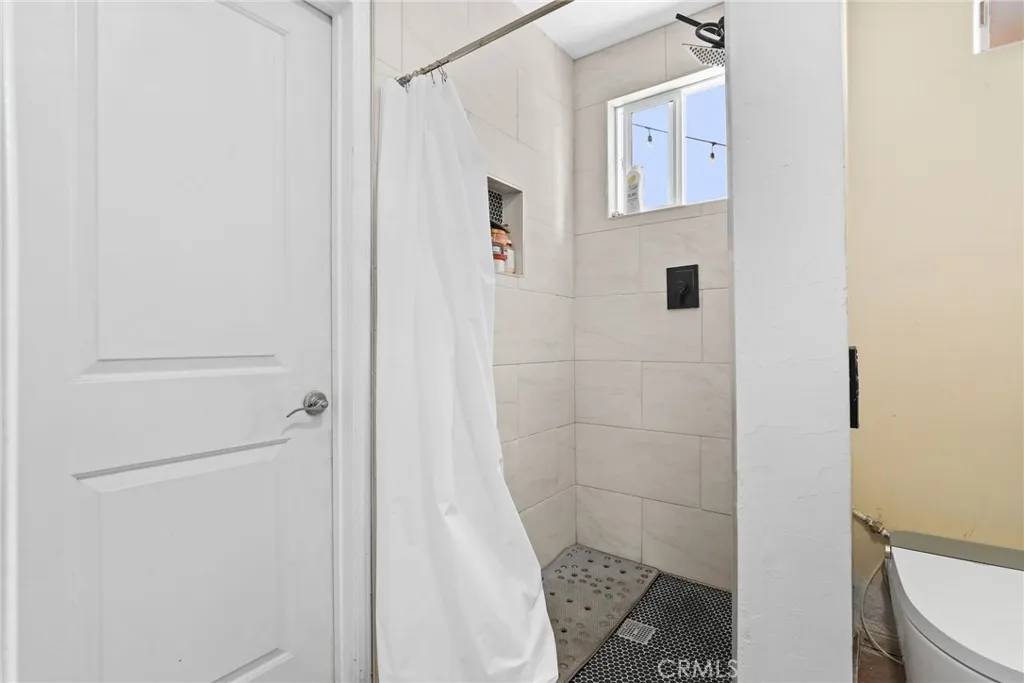 Additional image 19 of 5590 Lewis Ave, Long Beach, CA 90805