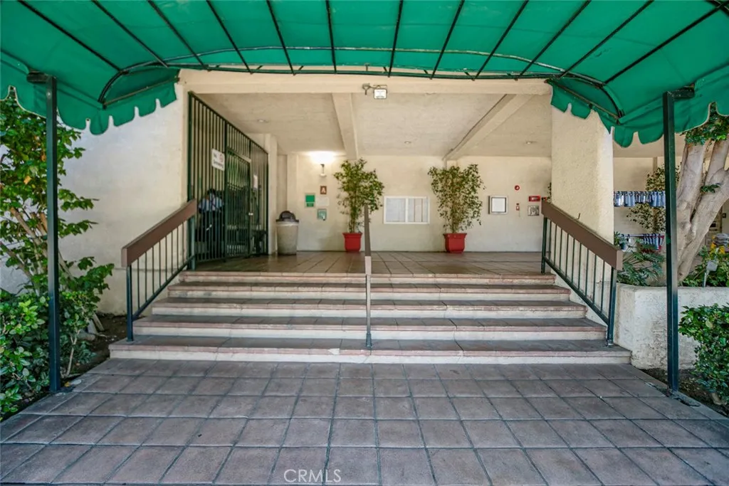 Additional image 24 of 5460 White Oak Avenue Unit C330, Encino, CA 91316