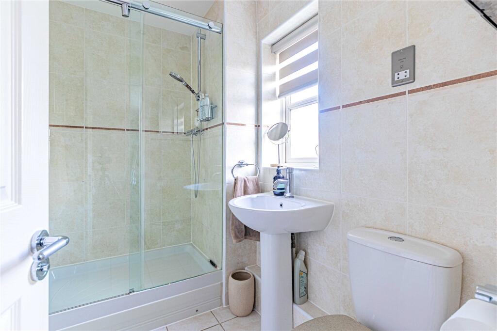 Additional image 12 of Beningfield Drive, St. Albans, Hertfordshire, AL2