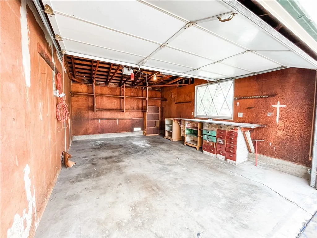 Additional image 36 of 534 E Hoover Ave, Orange, CA 92867