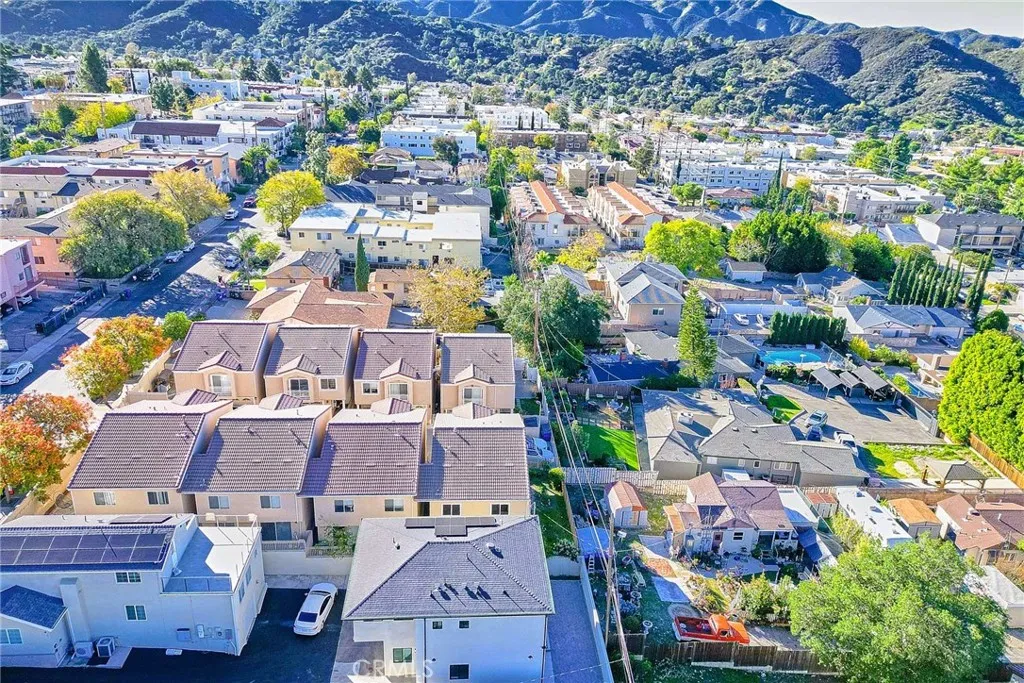 Additional image 6 of 10357 Commerce Avenue Unit 7, Tujunga, CA 91042