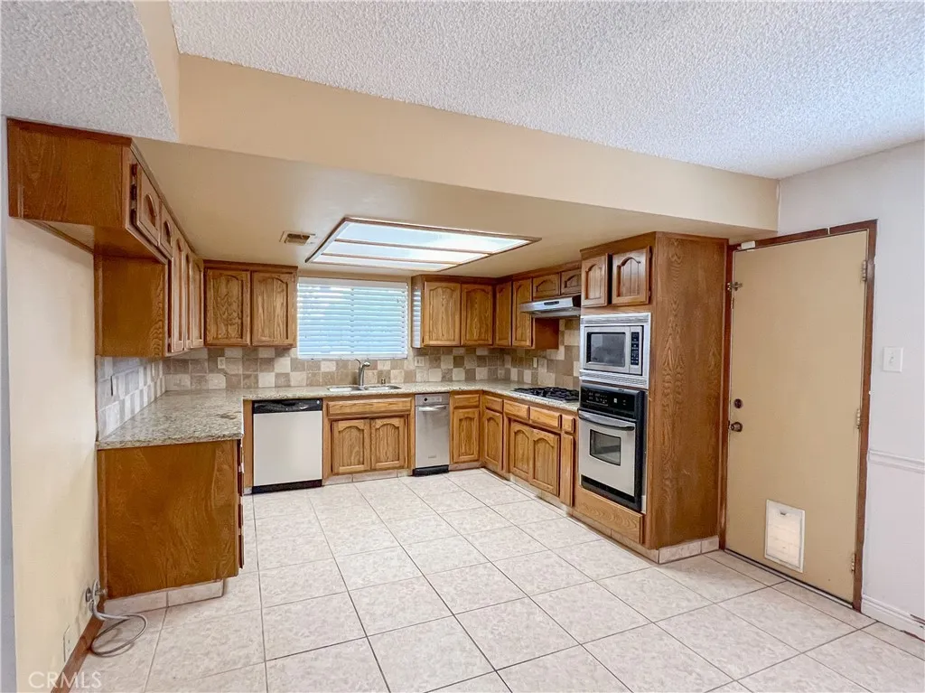 Additional image 56 of 3405 Shiloh Ranch Rd, Bakersfield, CA 93306