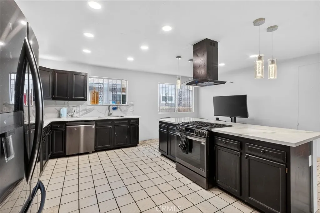 Additional image 42 of 1139 E 82nd St, Los Angeles, CA 90001