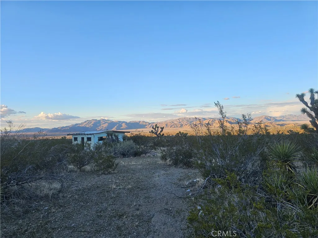 Additional image 16 of 411 Powerline Rd., Lucerne Valley, CA 92356