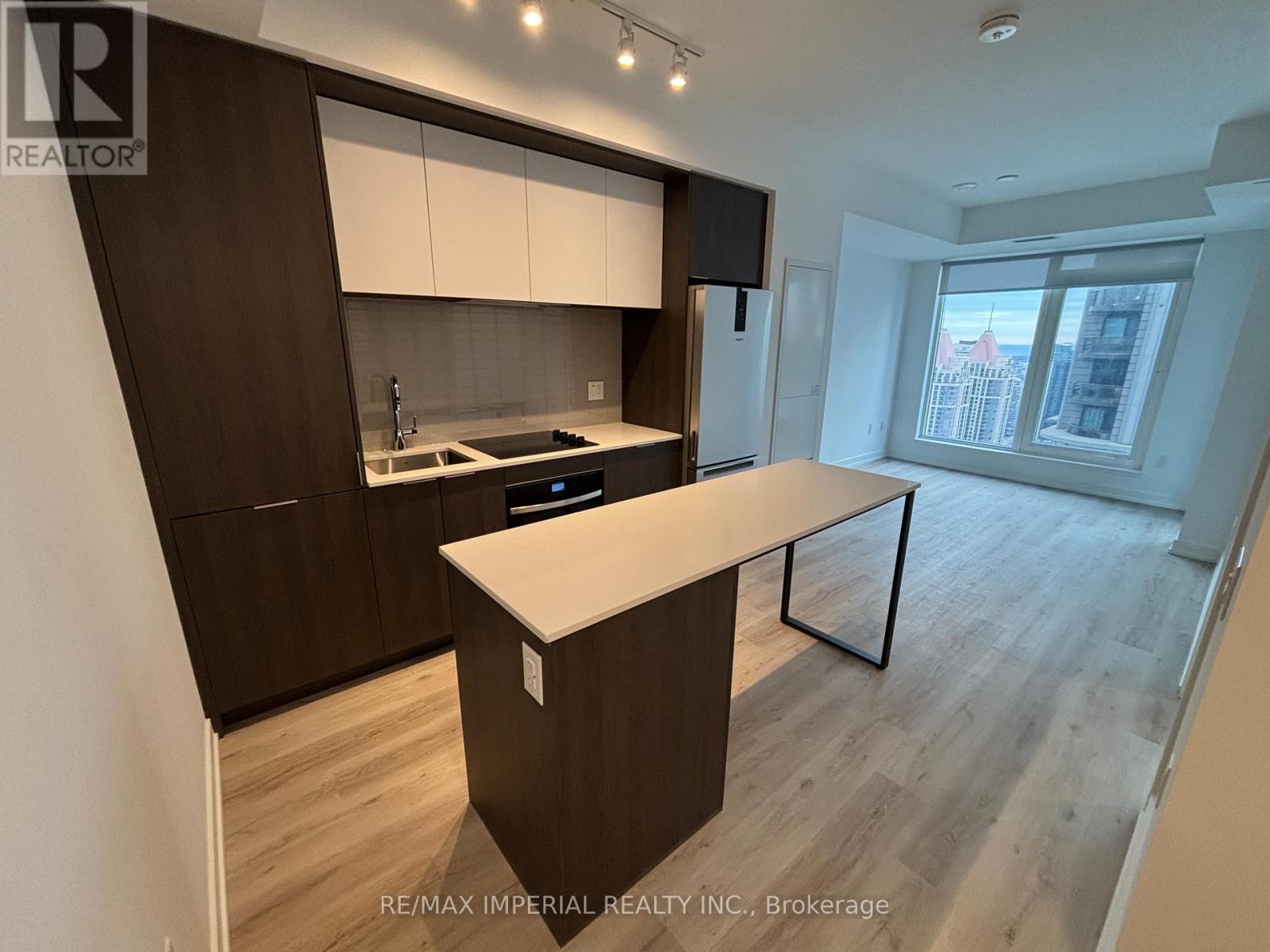 3306 - 395 SQUARE ONE DRIVE|Mississauga (City Centre), Ontario L5B0P6