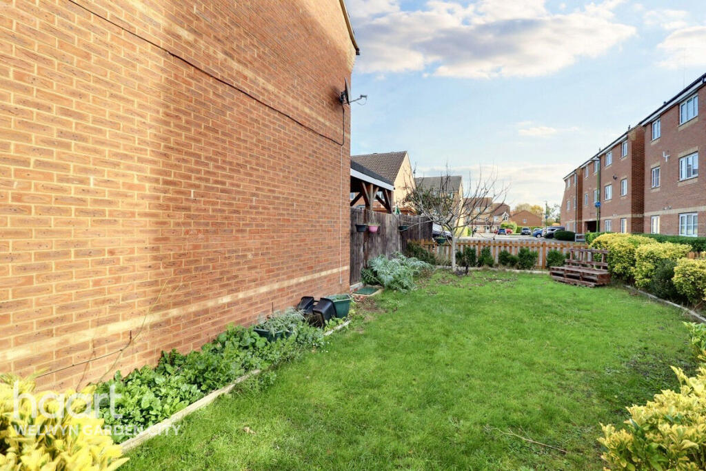 Additional image 13 of Gorseway, Hatfield