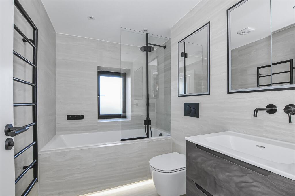 Additional image 24 of The Squirrels, Bricket Wood, St. Albans