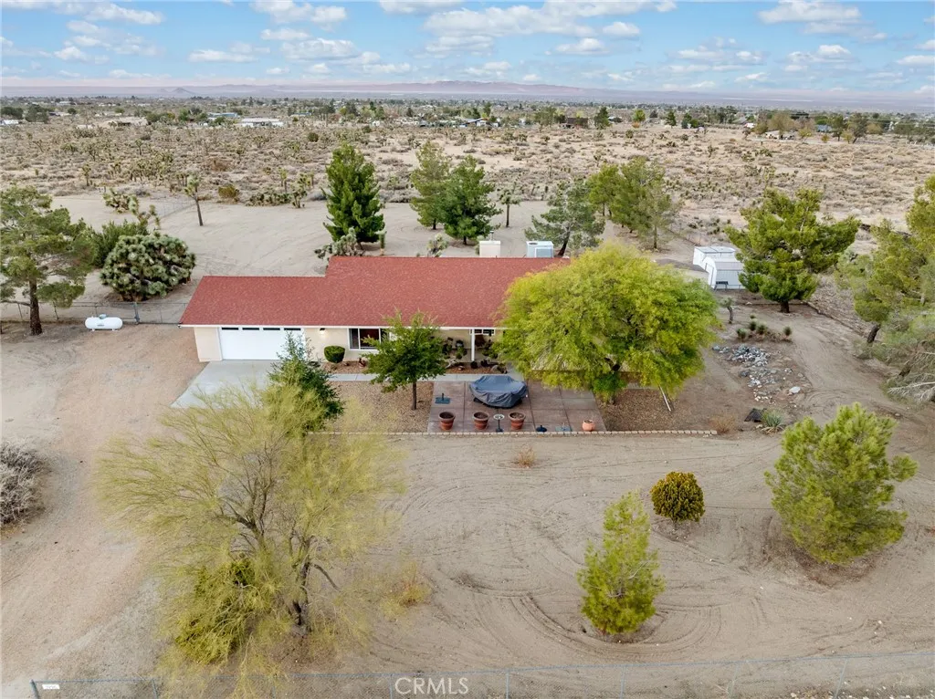 Additional image 5 of 3996 Yucca Terrace Dr, Phelan, CA 92371