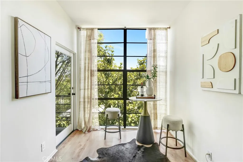 Additional image 47 of 3884 Fredonia Drive Unit F, Los Angeles, CA 90068