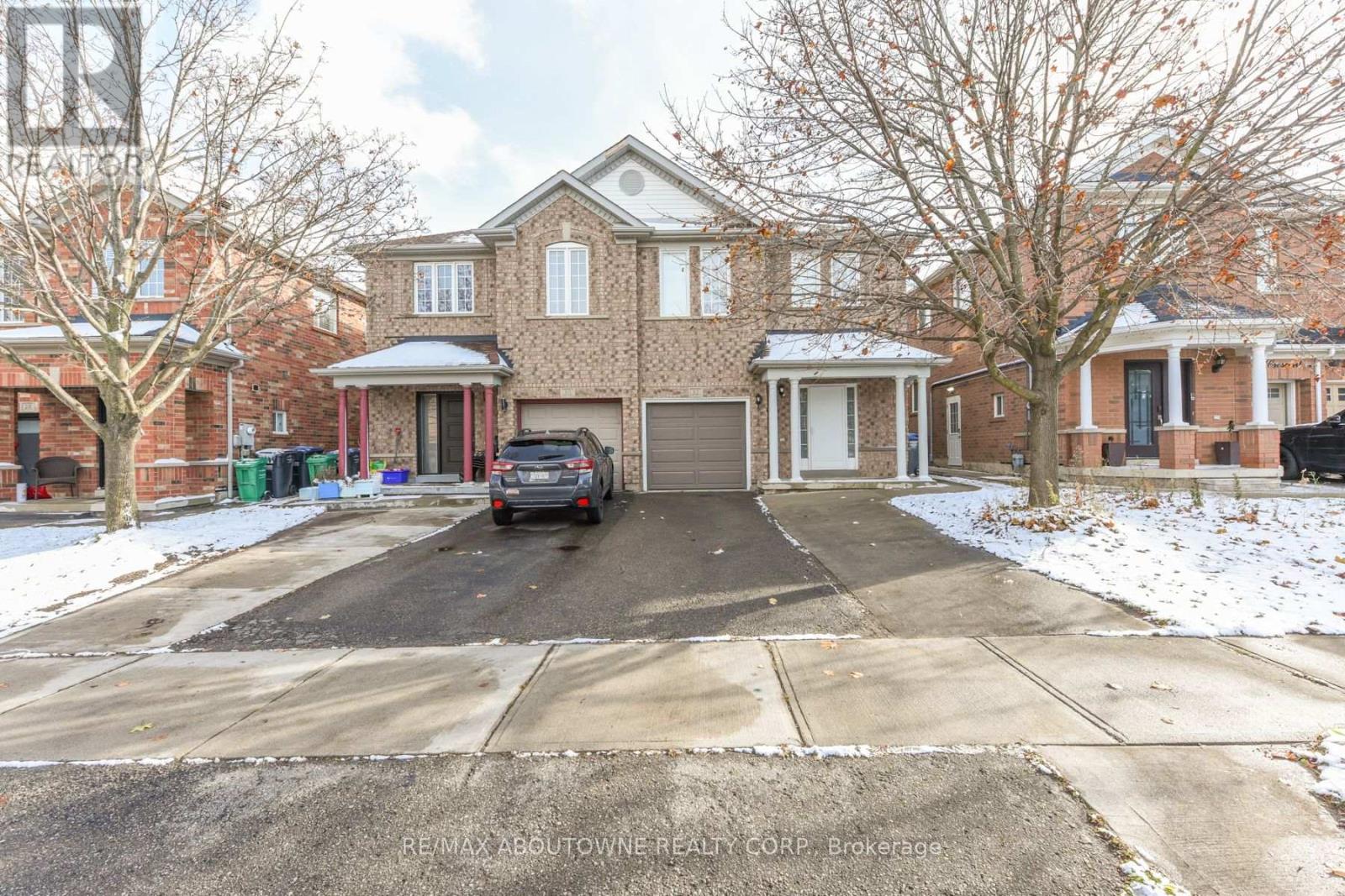 32 LOCKHEED CRESCENT|Brampton (Fletcher's Meadow), Ontario L7A3G2