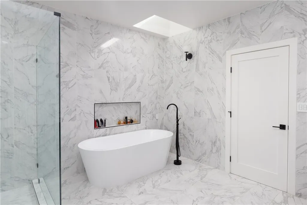 Additional image 42 of 5439 Gentry Avenue, Valley Village, CA 91607