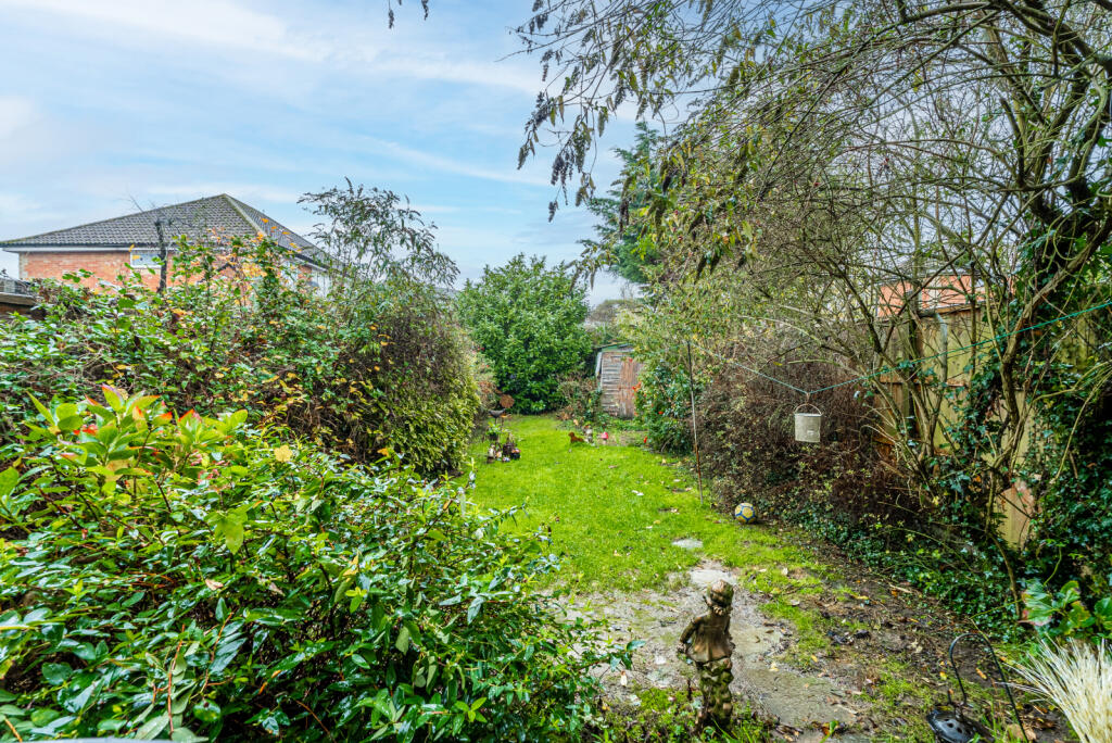 Additional image 11 of Peters Avenue, London Colney, St. Albans, Hertfordshire, AL2