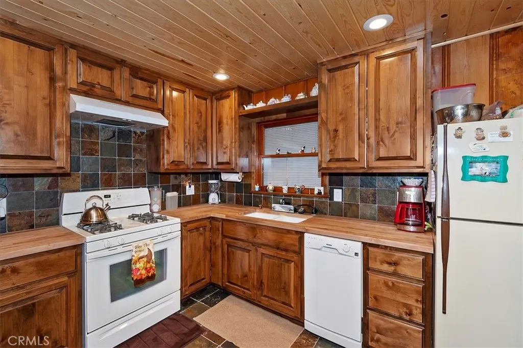 Additional image 11 of 40226 Guinan Ln, Big Bear Lake, CA 92315