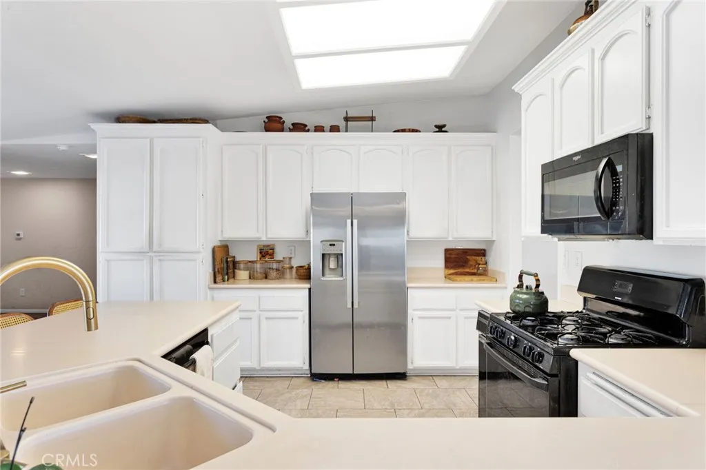 Additional image 91 of 20125 Eyota Rd, Apple Valley, CA 92308