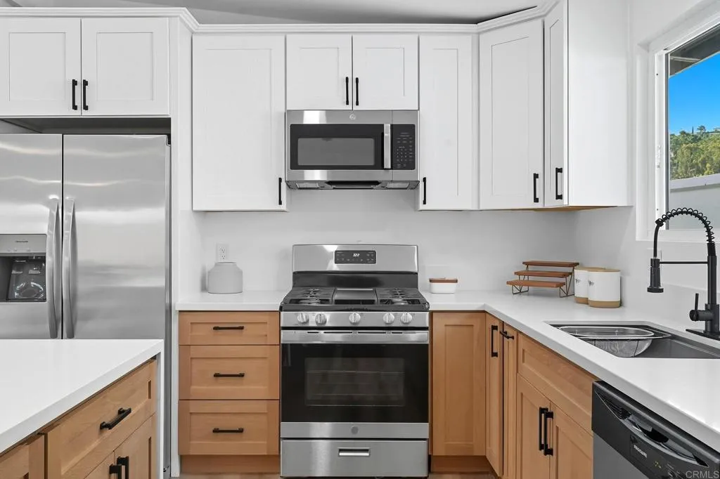 Additional image 11 of 730 W Chase Avenue, El Cajon, CA 92020