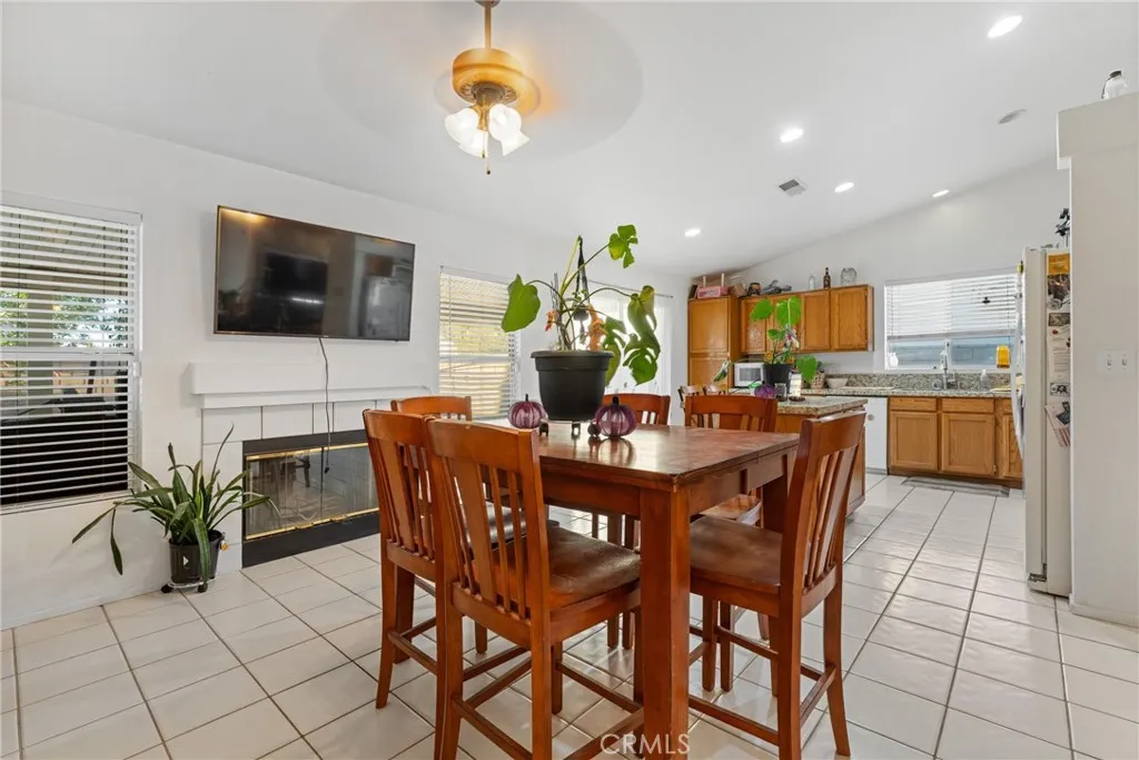 Additional image 5 of 3519 Tanglewood Ave, Rosamond, CA 93560