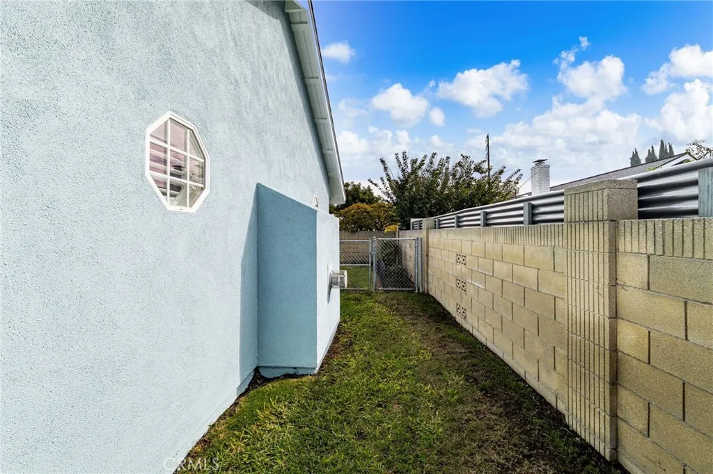 Additional image 84 of 744 E Meadowbrook Ave, Orange, CA 92865