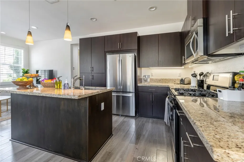 Additional image 26 of 816 E Promenade Unit A, Azusa, CA 91702