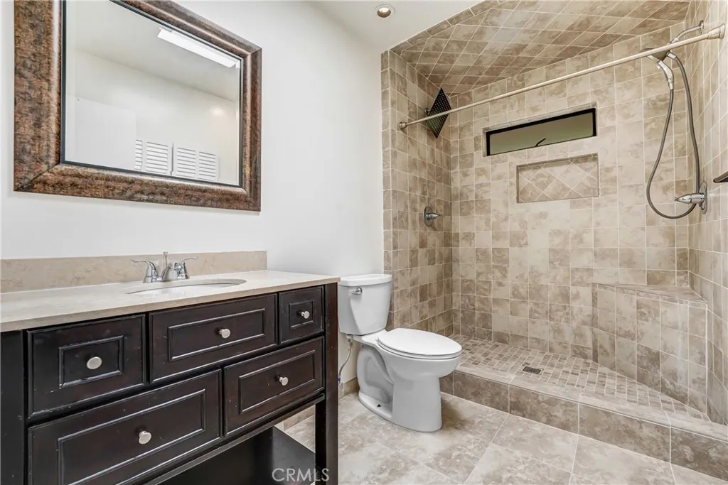 Additional image 18 of 3884 Fredonia Drive Unit F, Los Angeles, CA 90068