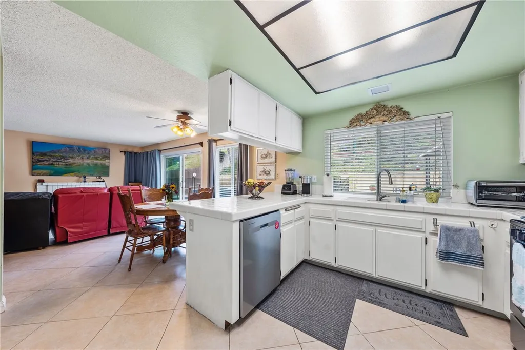 Additional image 14 of 11735 Country Flower Ln, Moreno Valley, CA 92557