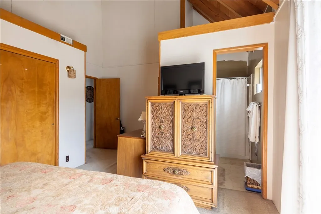 Additional image 16 of 26937 Tunnel Drive, Lake Arrowhead, CA 92352