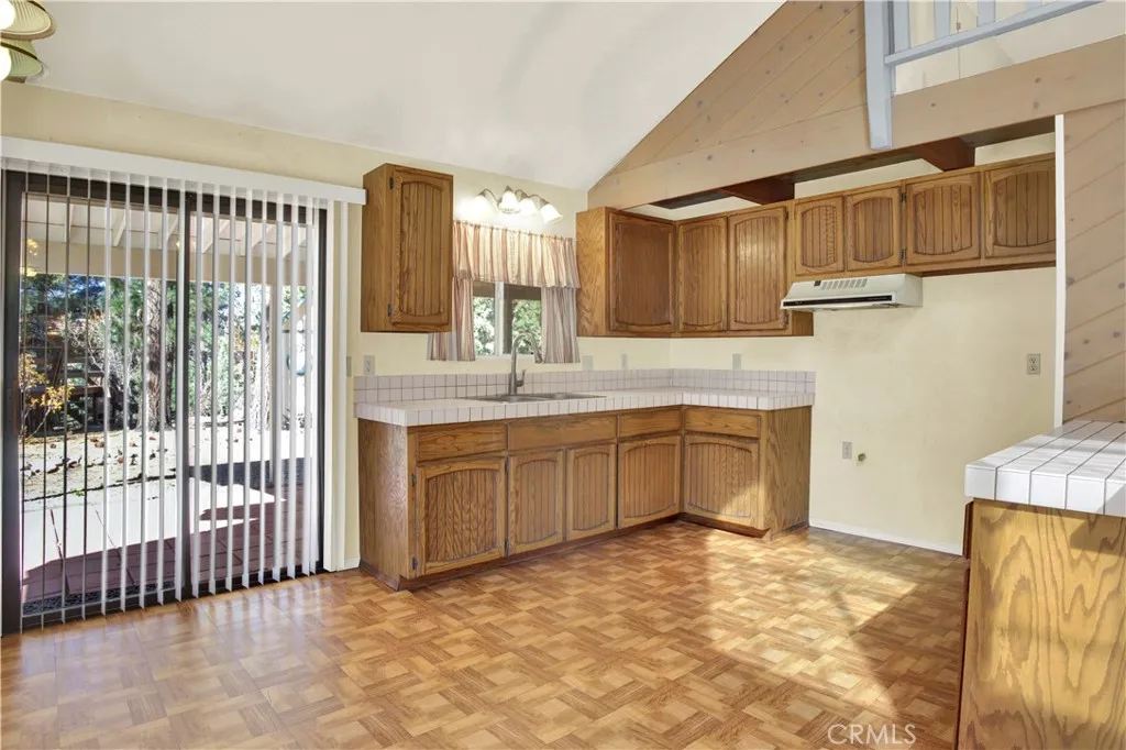 Additional image 52 of 421 Saint Cloud Cir, Big Bear City, CA 92314