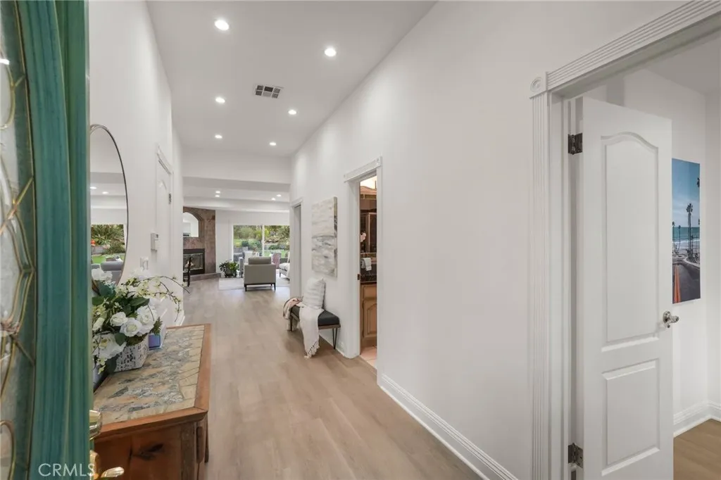 Additional image 80 of 18760 Wells, Tarzana, CA 91356